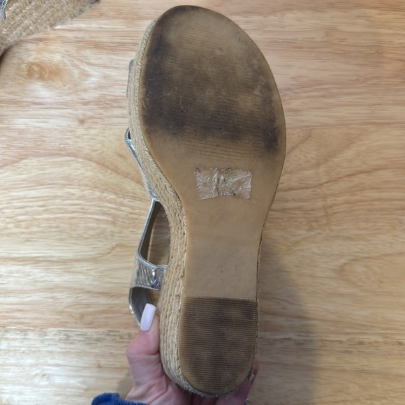 Cato Metallic Silver Snakeskin Wedges size 8.5 - Picture 8 of 9